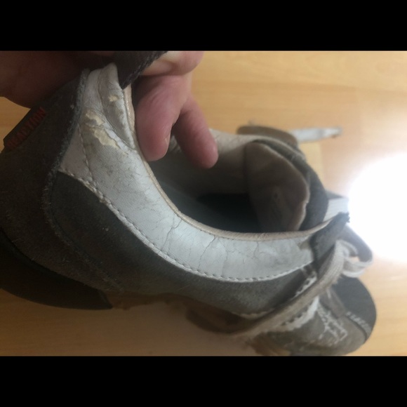 Size 8 Kenneth Cole reaction sneakers - Picture 6 of 8